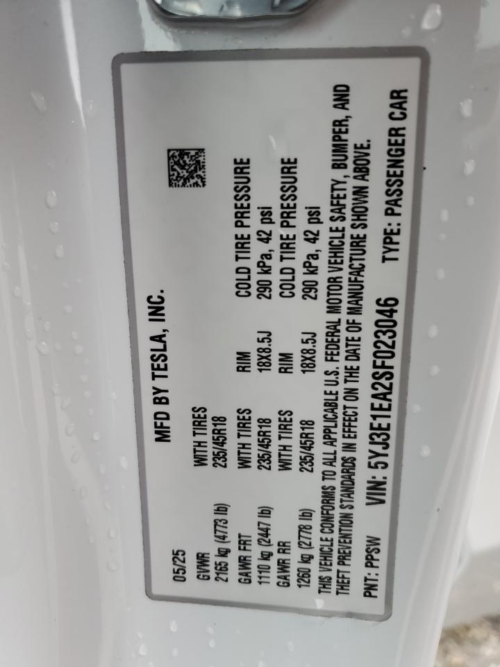 Tesla Model 3 Image 8