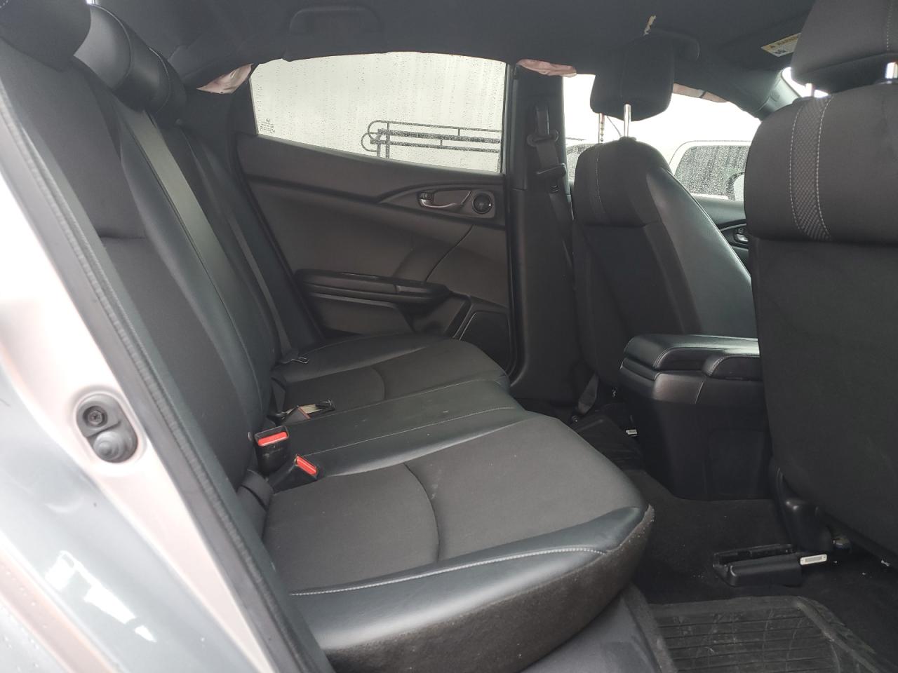 Honda Civic Sport Image 8