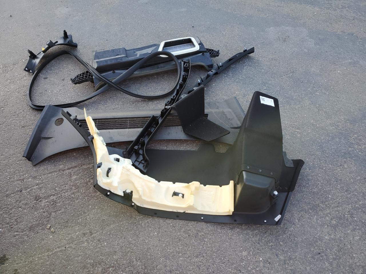 Tesla Model Y Image 7