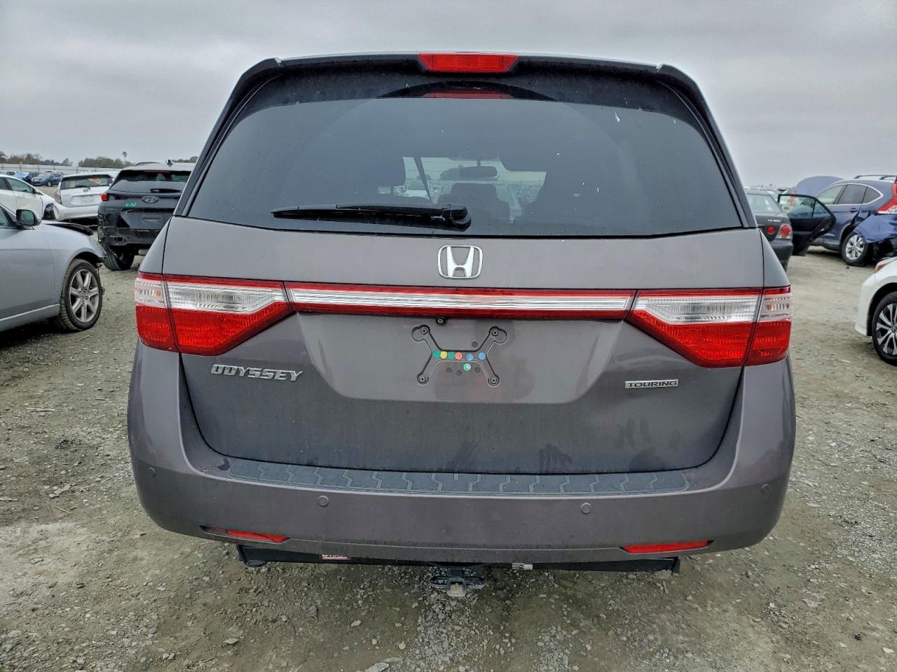 Honda Odyssey Touring Image 8