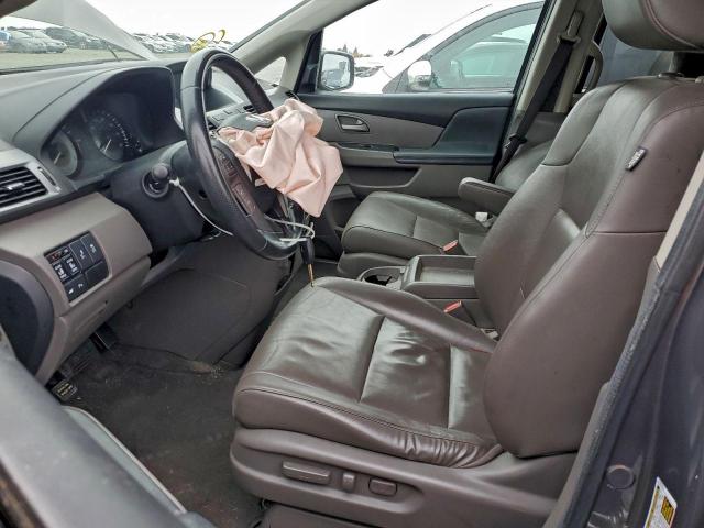 Honda Odyssey Touring Image 11