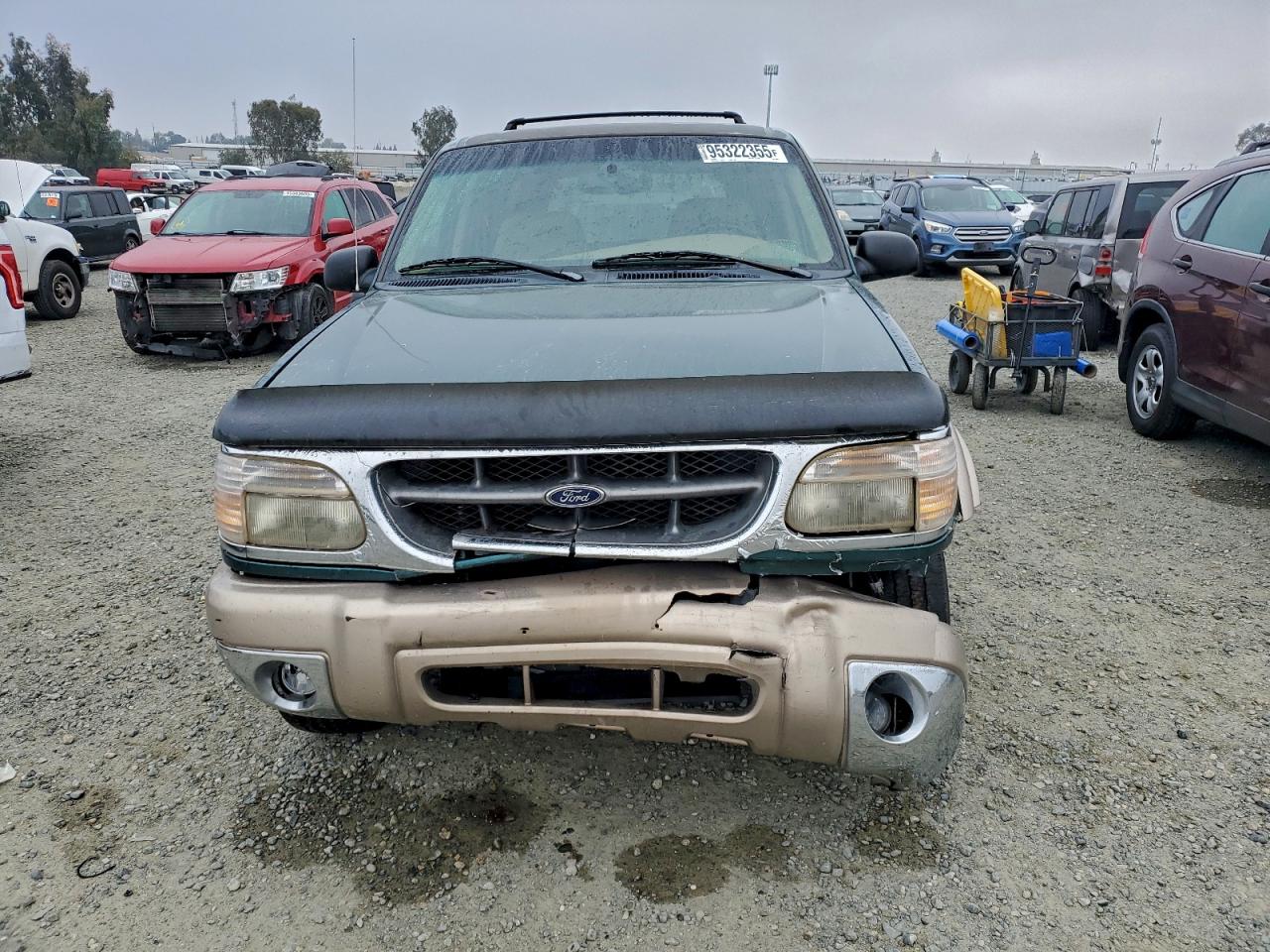 Ford Explorer Image 8