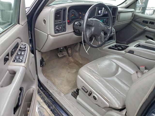 Chevrolet Silverado C2500 Heavy Duty Image 11