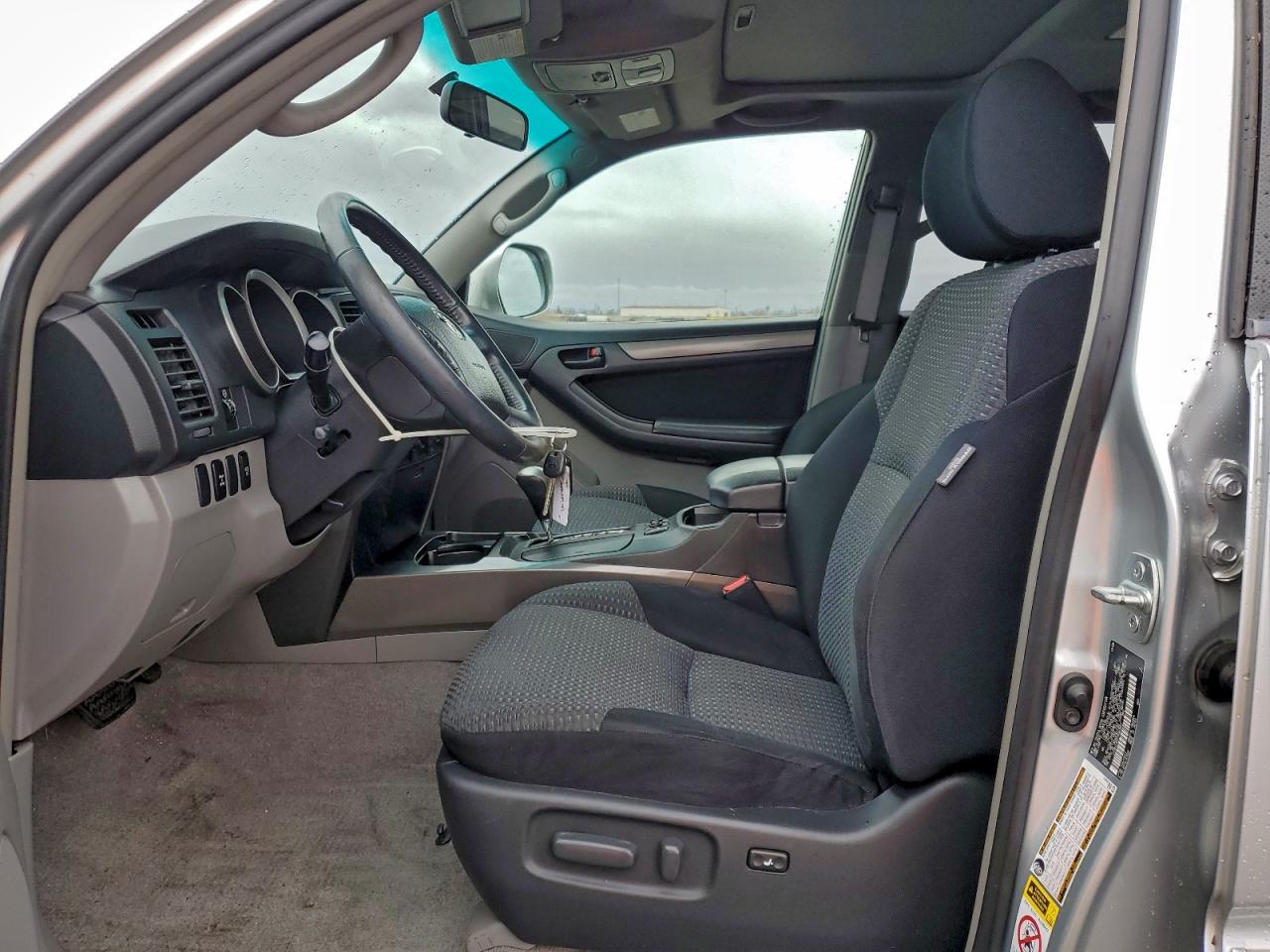 Toyota 4Runner Sr5 Image 13