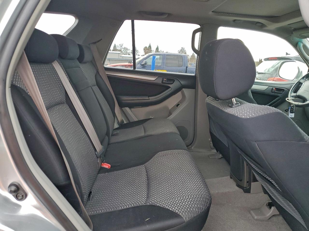 Toyota 4Runner Sr5 Image 7