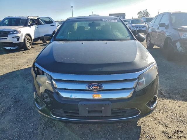 Ford Fusion Hybrid Image 4