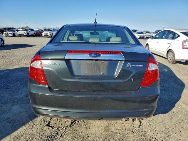 Ford Fusion Hybrid Image 7