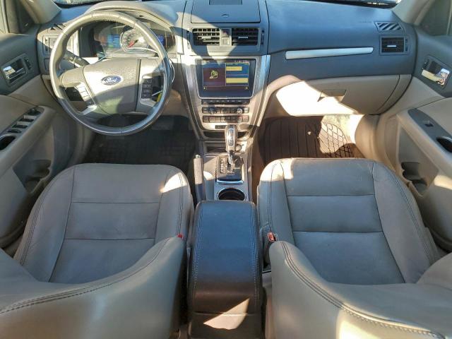 Ford Fusion Hybrid Image 12