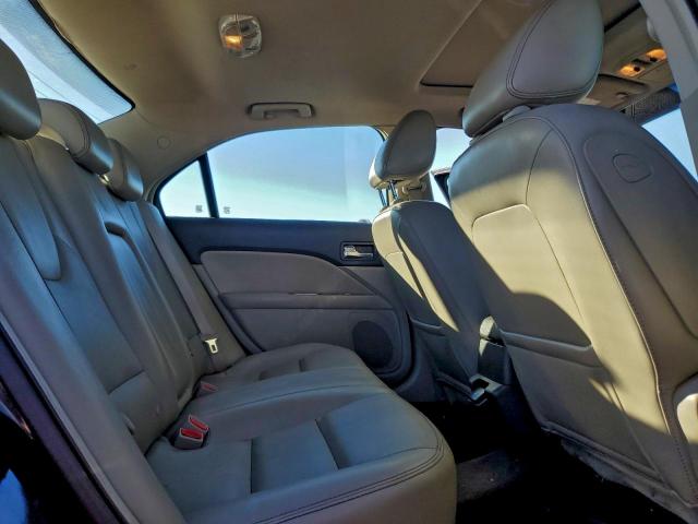 Ford Fusion Hybrid Image 9