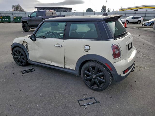 MINI Cooper S Image 2