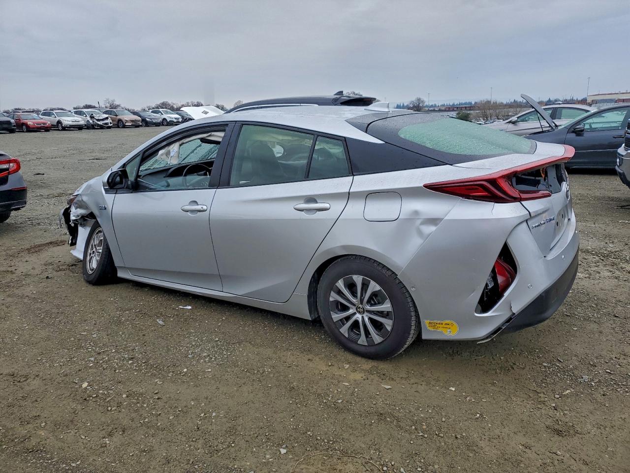 Toyota Prius Le Image 5
