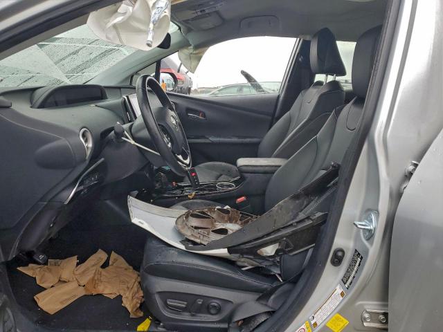 Toyota Prius Le Image 11