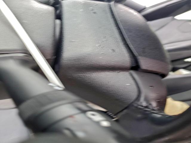 Toyota Prius Le Image 10