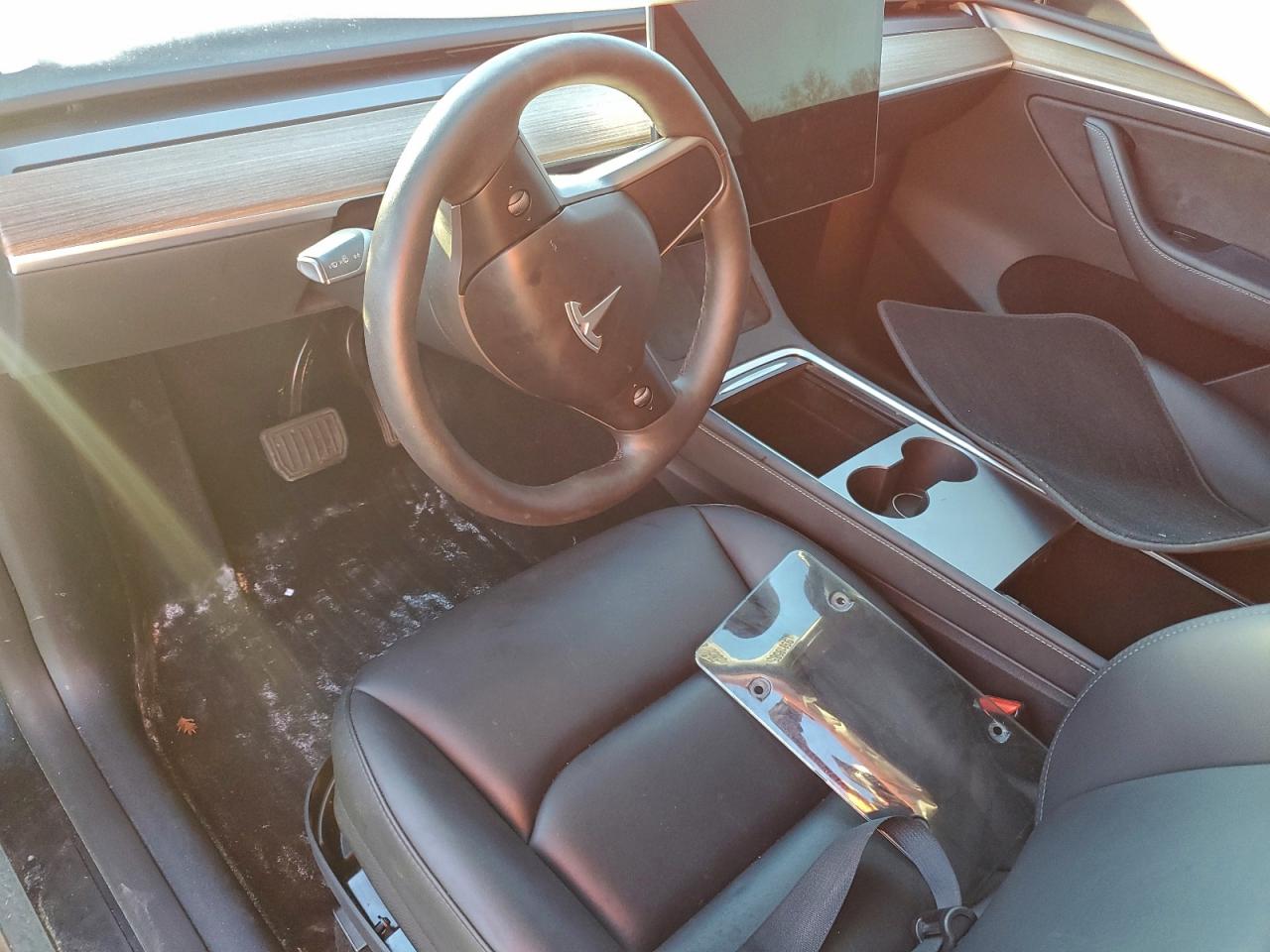 Tesla Model Y Image 12