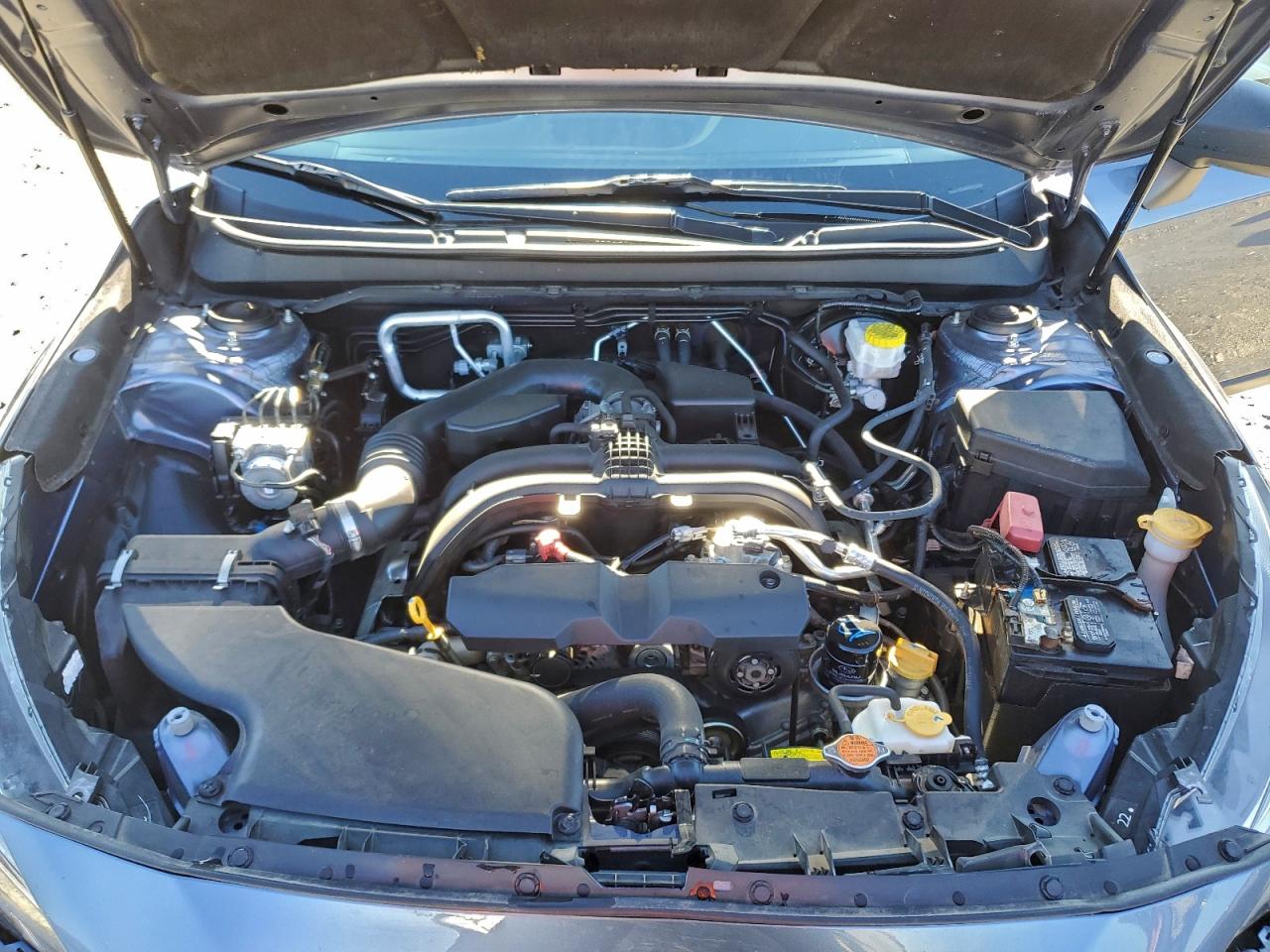 Subaru Outback 2.5i Image 10