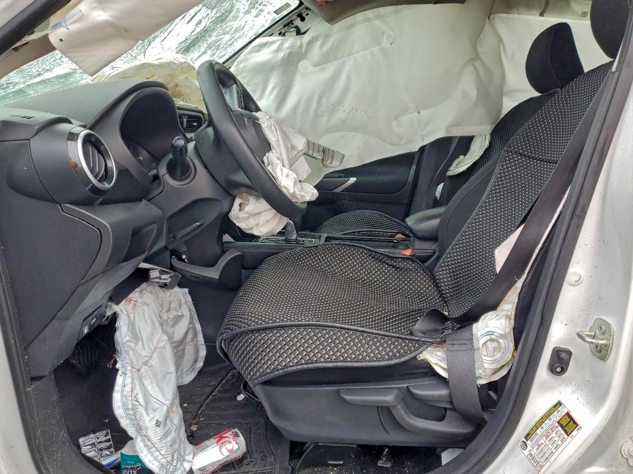 Nissan Kicks Sv Image 9