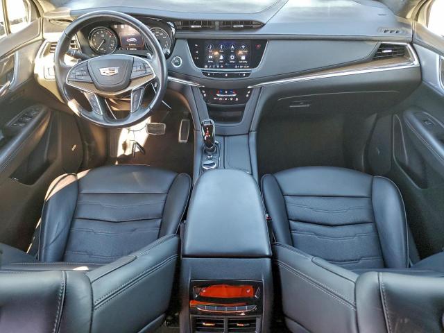 Cadillac XT5 Sport Image 11