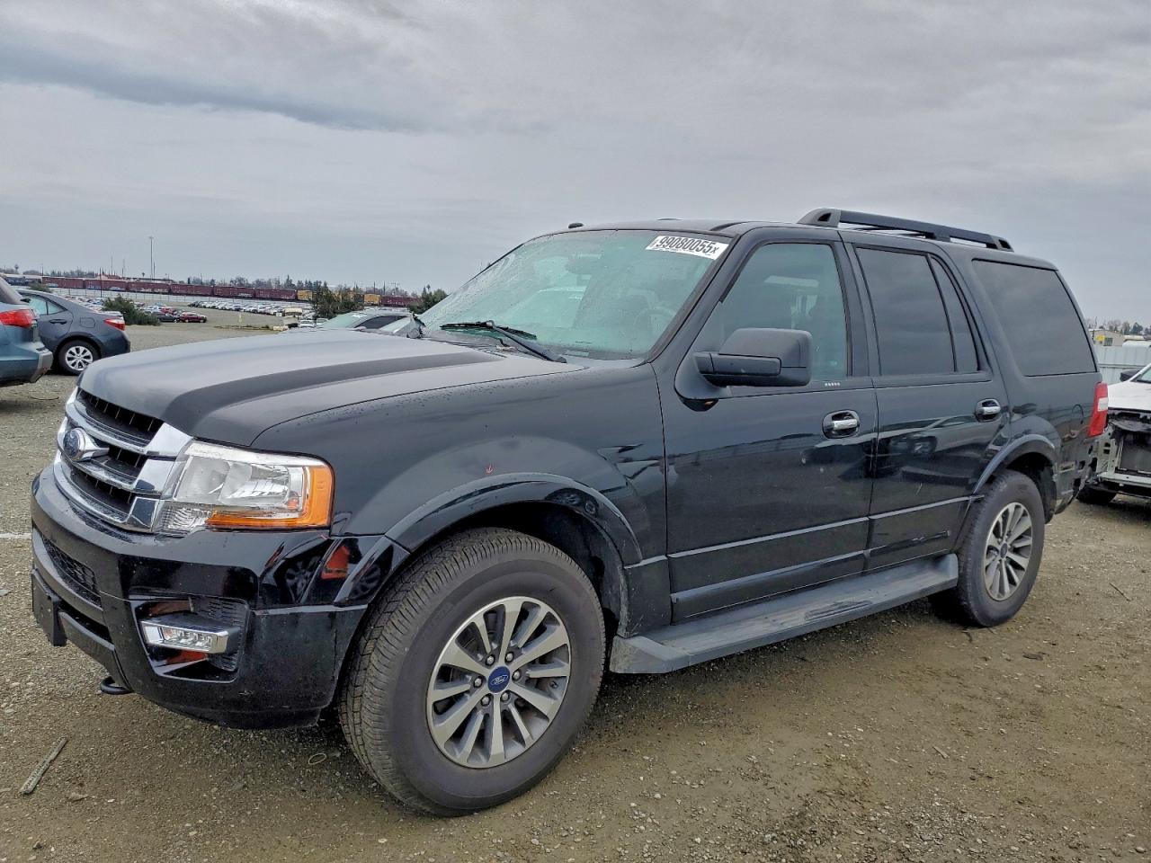 Ford Expedition Xlt Image 1