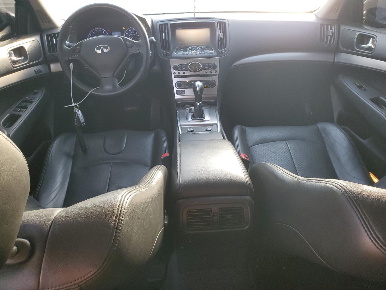 INFINITI G37 Base Image 4