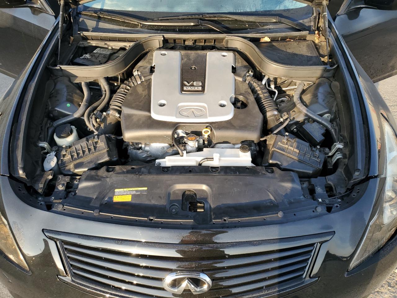 INFINITI G37 Base Image 9