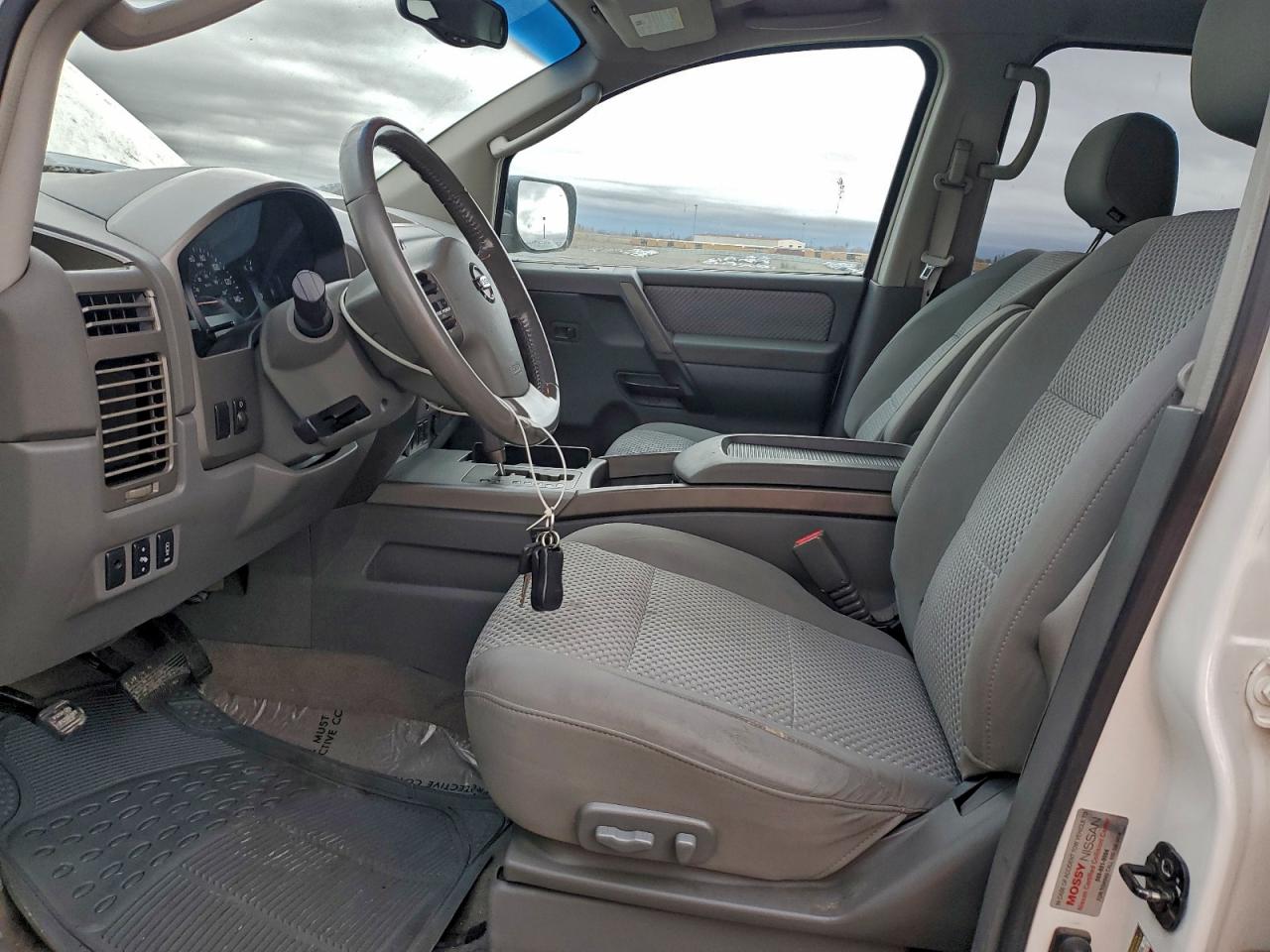 Nissan Armada Se Image 12